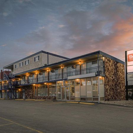 Thriftlodge By Wyndham Regina North エクステリア 写真
