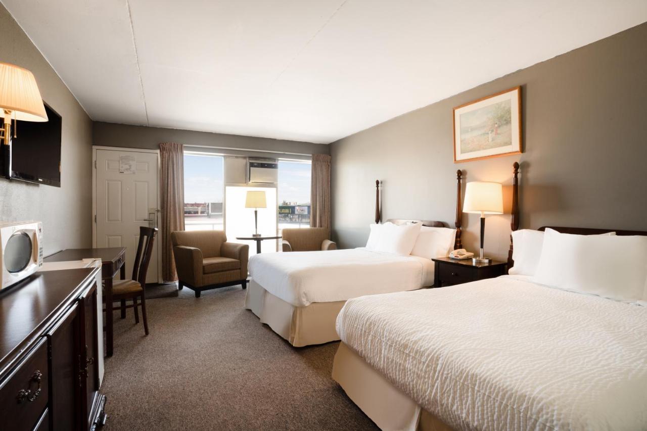Thriftlodge By Wyndham Regina North エクステリア 写真