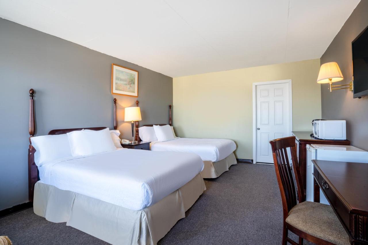 Thriftlodge By Wyndham Regina North エクステリア 写真